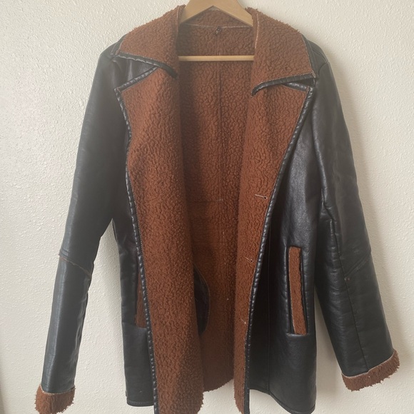 Vintage Sherpa Lined Leather Jacket - Picture 2 of 11